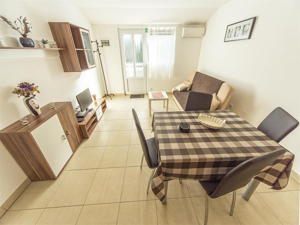 Apartments Katoro Relax Умаг Экстерьер фото